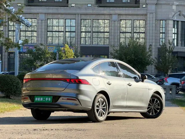 BYD Qin PLUS — Фото автомобиля 5
