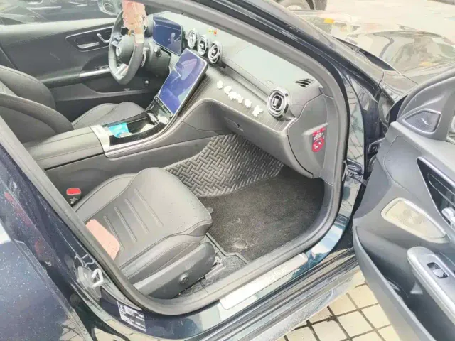 Mercedes-Benz C-Class — Фото автомобиля 13