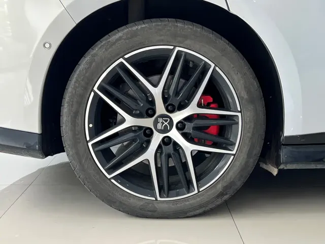 BYD Han L — Фото автомобиля 10