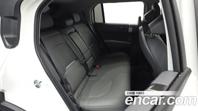 Kia EV3 — Фото автомобиля 11