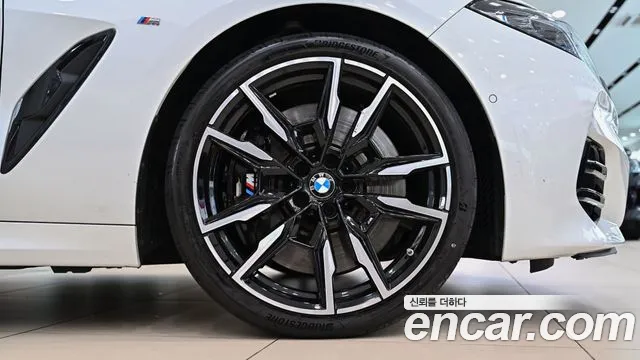 BMW 8-Series — Фото автомобиля 5