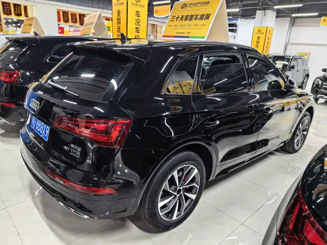 Audi Q5L — Фото автомобиля 13