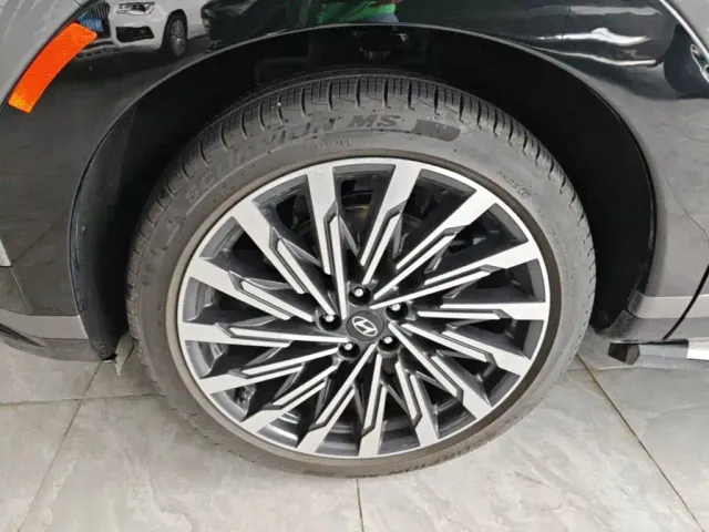 Hyundai Santa Fe — Фото автомобиля 22