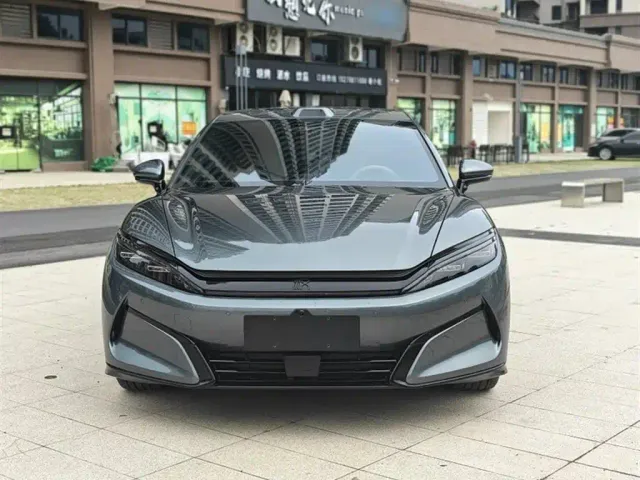 BYD Han L — Фото автомобиля 9