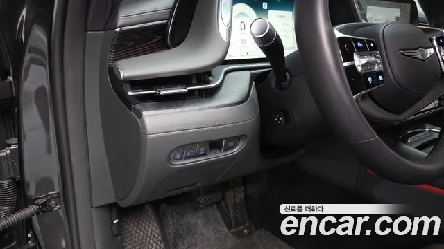 Genesis G90 Бензин 3.5 турбо AWD — Фото автомобиля 13