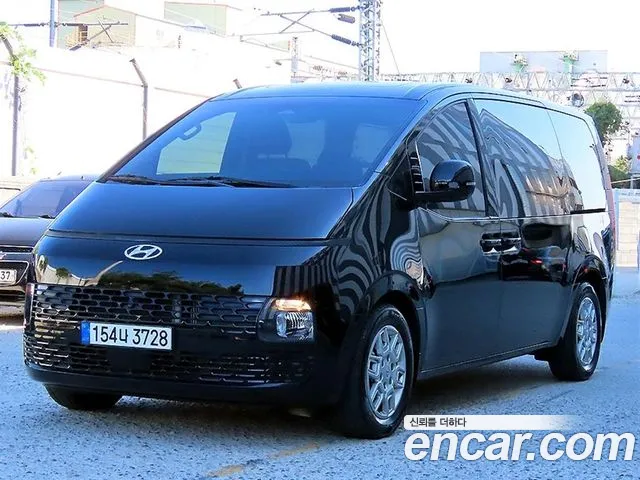 Hyundai Staria — Фото автомобиля 2