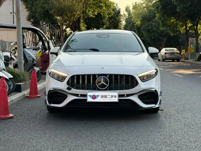 Mercedes-Benz A-Class — Фото автомобиля 2