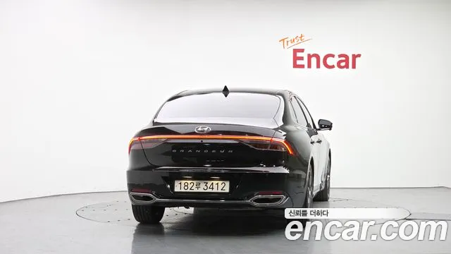 Hyundai Grandeur New — Фото автомобиля 4