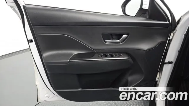 Hyundai Kona SX2 — Фото автомобиля 13