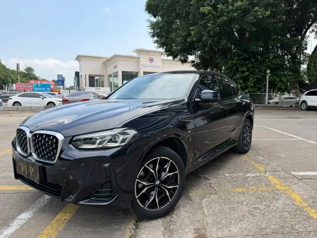 Фотография автомобиля — BMW X4