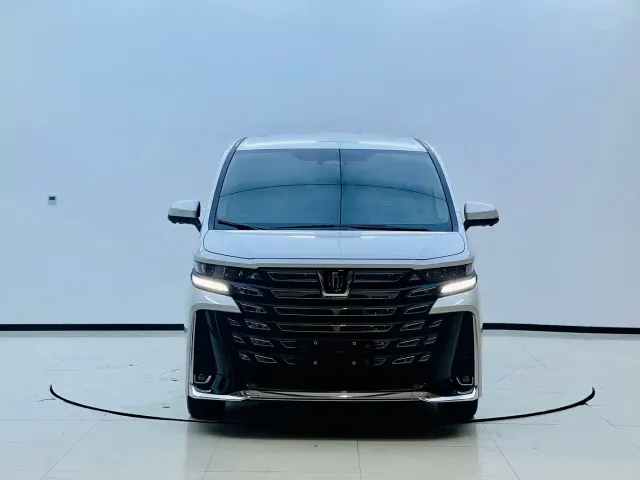 Toyota Vellfire — Фото автомобиля 3