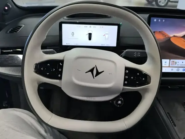 Dongfeng Yipai eπ007 2024 Pure Electric 530 Ruyi Edition — Фото автомобиля 15