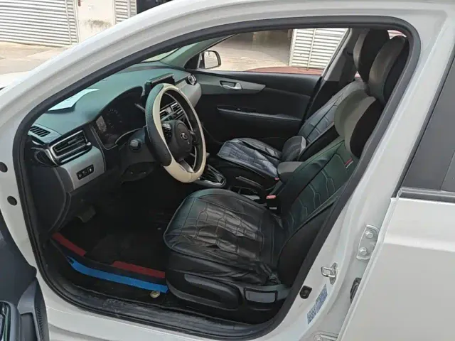 Kia Forte — Фото автомобиля 14