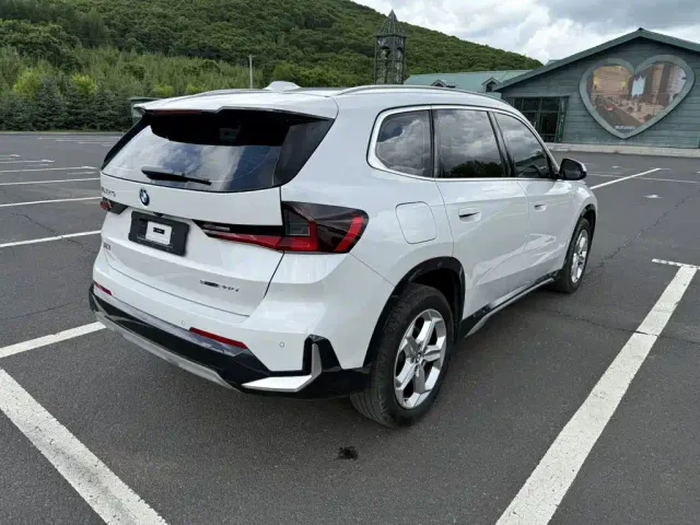 BMW X1 — Фото автомобиля 4