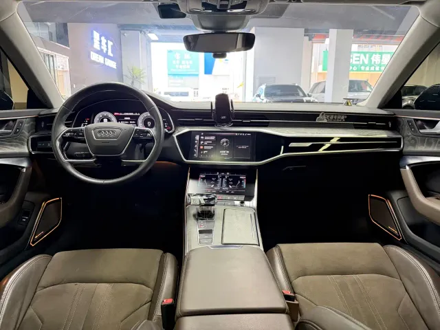 Audi A7L — Фото автомобиля 6