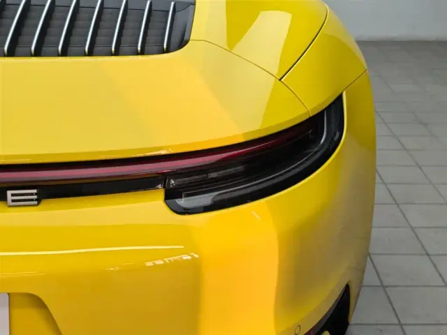 Porsche 911 — Фото автомобиля 17
