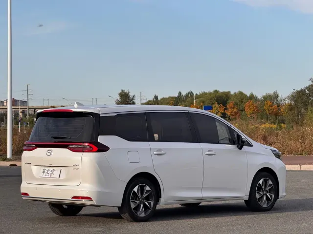 GAC Trumpchi M6 — Фото автомобиля 5