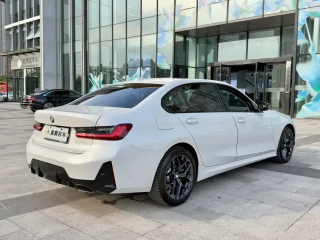 BMW 3 Series — Фото автомобиля 7