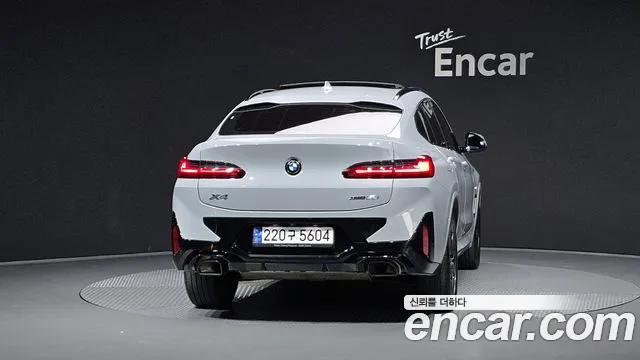 BMW X4 xDrive20i M Sport Pro — Фото автомобиля 3