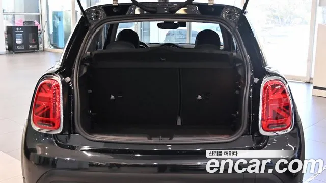MINI Cooper — Фото автомобиля 7