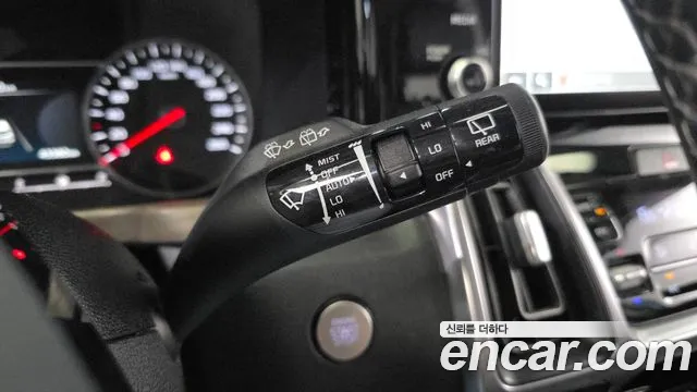 Kia Sorento Sorento 4-е поколение Дизель 2.2 2WD — Фото автомобиля 29
