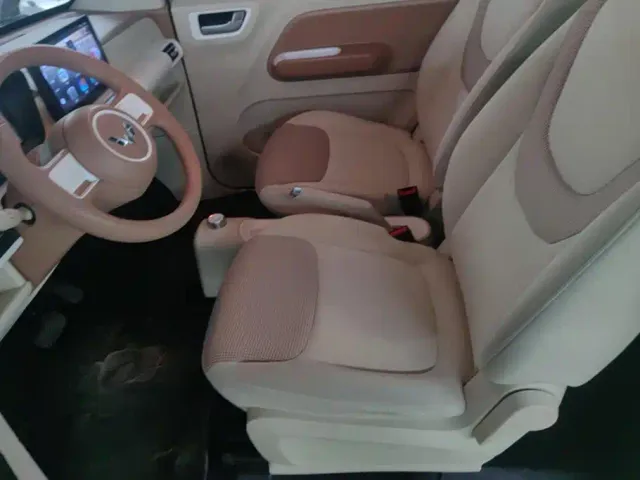 Wuling Hongguang Mini EV — Фото автомобиля 9