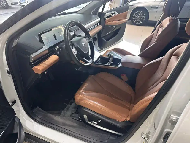 Xpeng P5 — Фото автомобиля 6