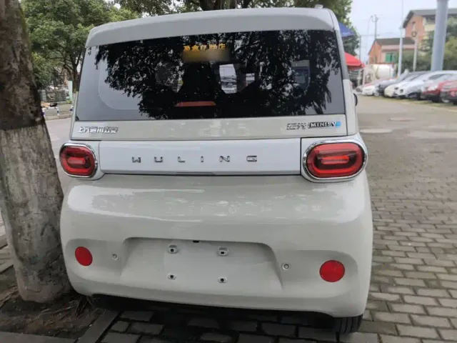 Wuling Hongguang Mini EV — Фото автомобиля 5