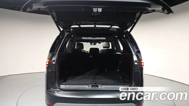 Land Rover Discovery — Фото автомобиля 25