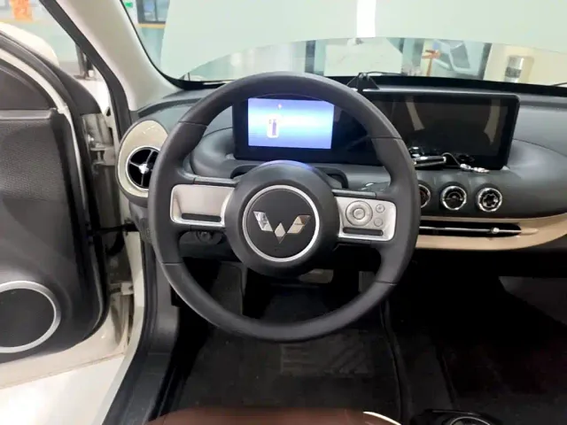 Wuling Bingo — Фото автомобиля 10