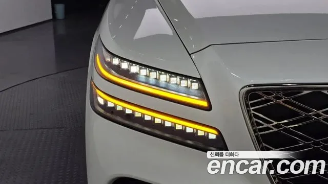 Genesis GV80 — Фото автомобиля 7