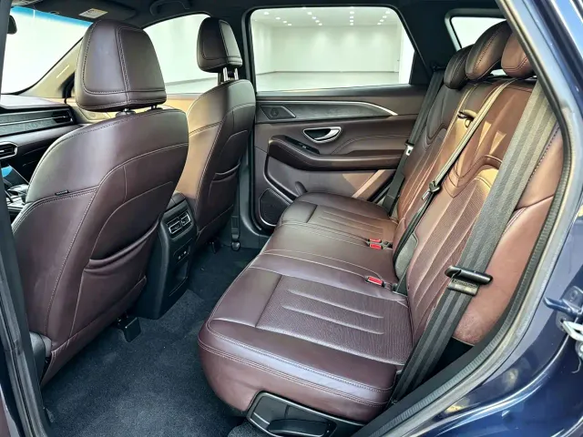 Jetour X90 — Фото автомобиля 6
