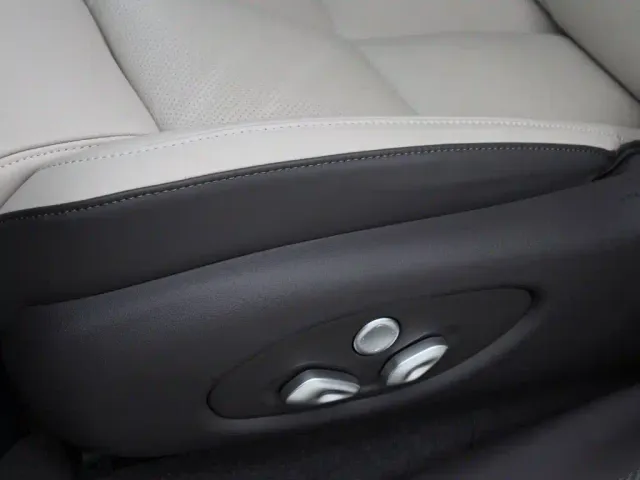 IM Motors LS6 — Фото автомобиля 4