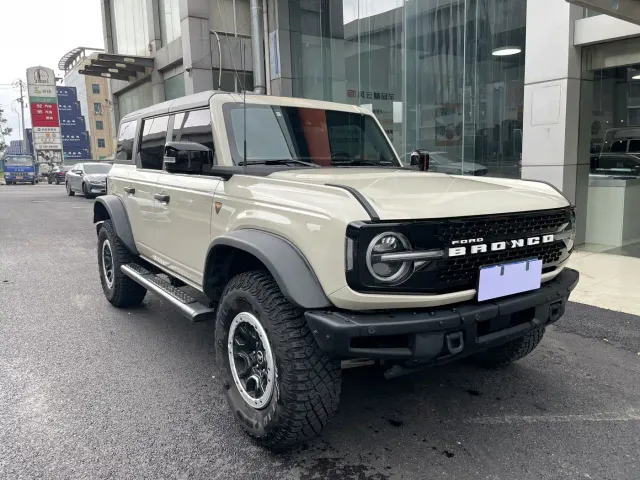 Ford Bronco — Фото автомобиля 21