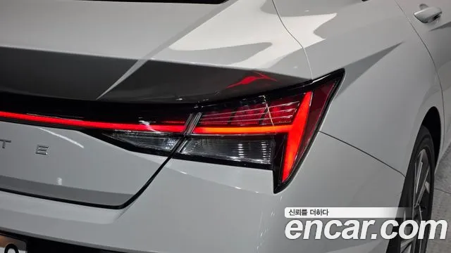 Hyundai AVANTE — Фото автомобиля 22