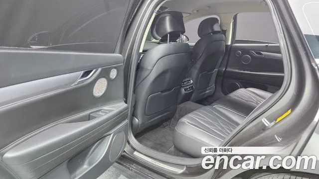 Genesis G80 Бензин 3.5 турбо AWD — Фото автомобиля 10