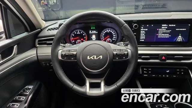 Kia K5 — Фото автомобиля 19