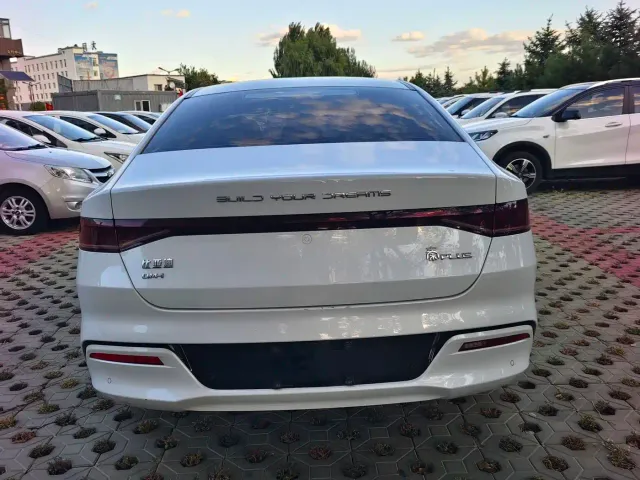 BYD Qin PLUS — Фото автомобиля 8