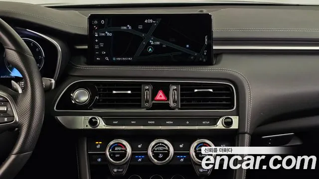 Genesis G70 — Фото автомобиля 14