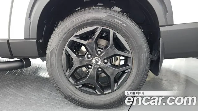 KG_Mobility_Ssangyong Rexton Новый Rexton Sport Khan Дизель 2.2 4WD — Фото автомобиля 20