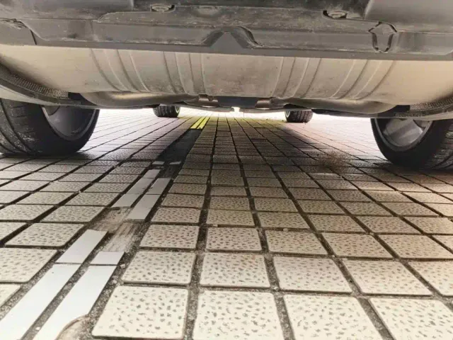 BMW XM — Фото автомобиля 11