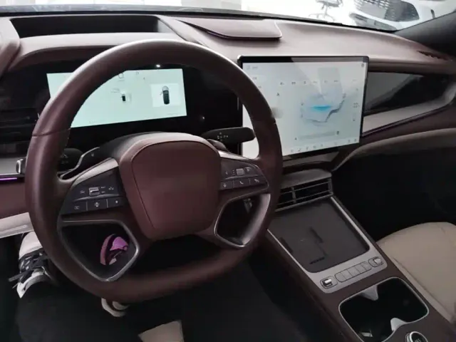 BYD Seal 07 DM-i — Фото автомобиля 9