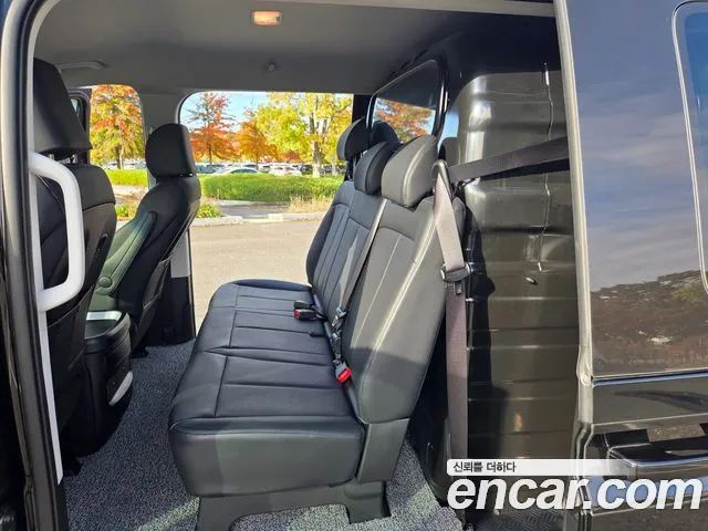 Hyundai Staria — Фото автомобиля 10