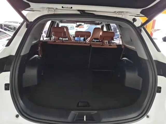 Changan CS75 Plus — Фото автомобиля 18