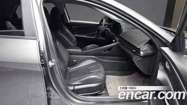 Hyundai AVANTE Avante (CN7) — Фото автомобиля 11
