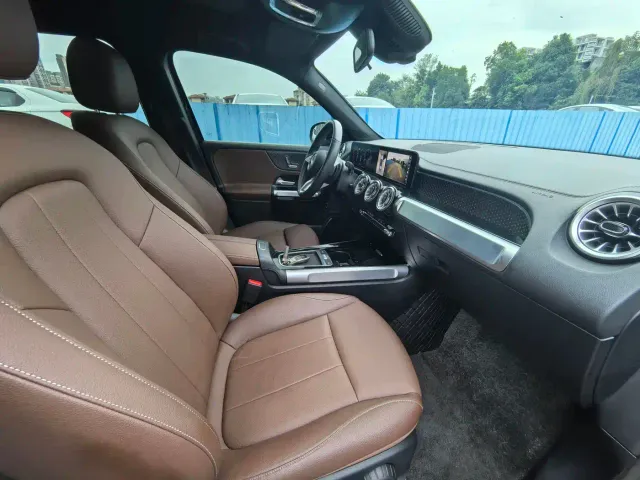 Mercedes-Benz GLB-Class — Фото автомобиля 6