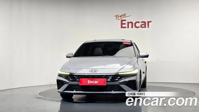 Hyundai Avante CN7 — Фото автомобиля 3