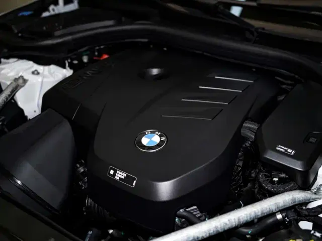 BMW 5 Series — Фото автомобиля 13
