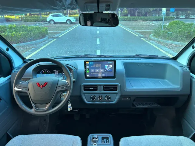 Wuling Yangguang — Фото автомобиля 3