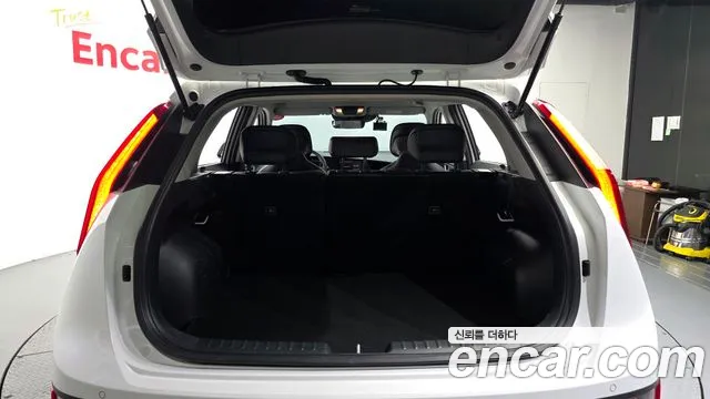 Kia Niro The All New — Фото автомобиля 26